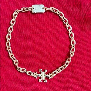 Beautiful chunky Tory Burch collar necklace